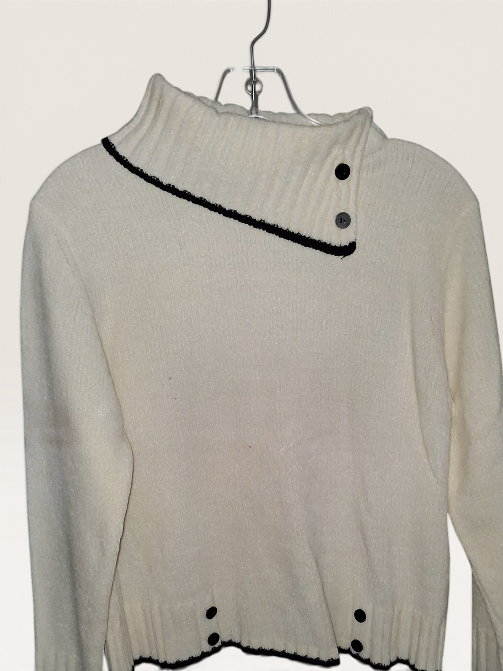 Designers Originals Studio Women's Vintage Sweater