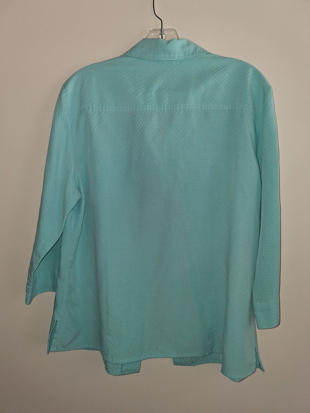 Dressbarn Aqua Textured Button-Up Blouse