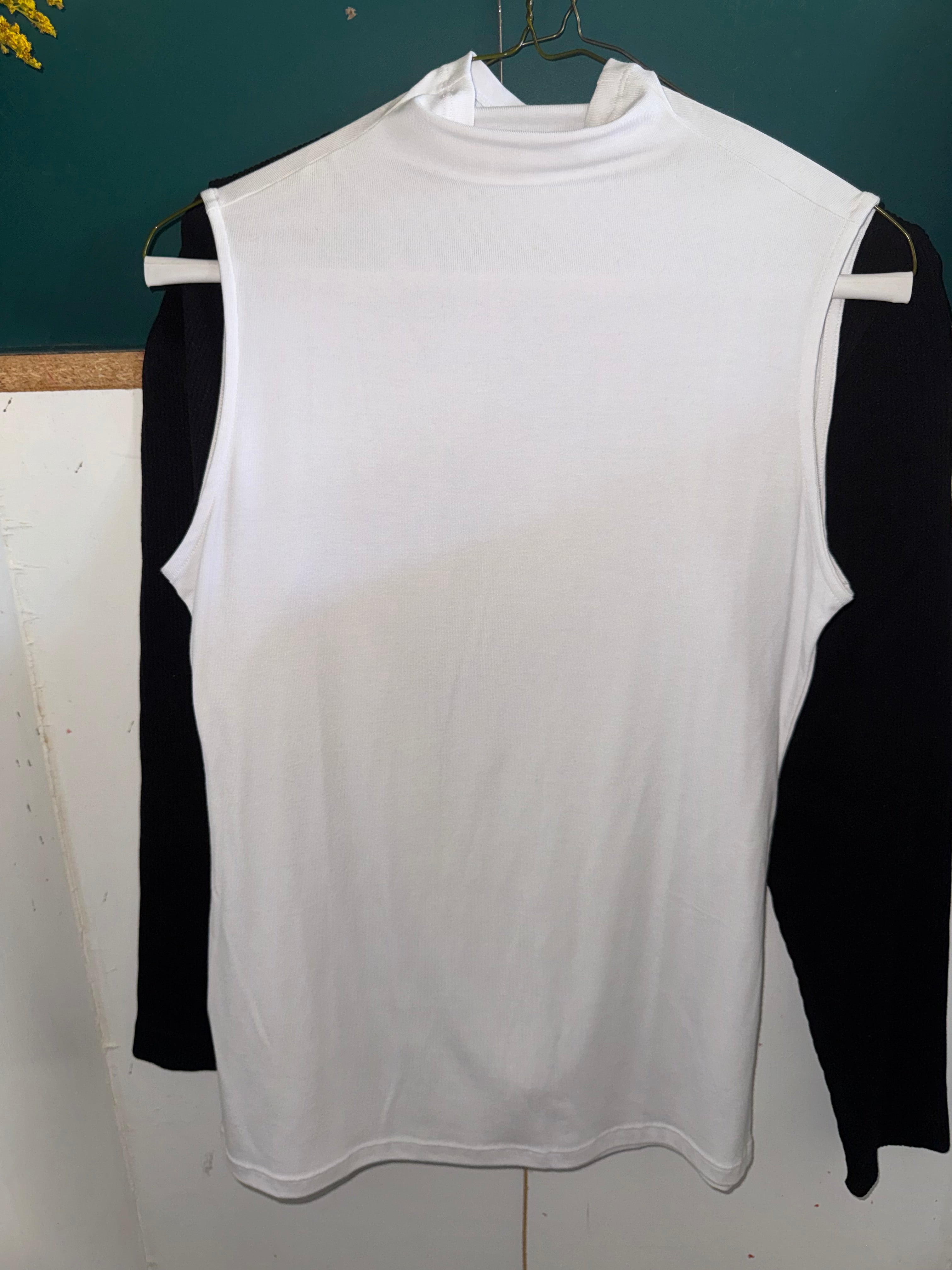 APRL Sleeveless Mock Neck Top