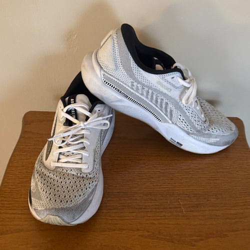 Brooks Men’s Adrenaline White and Gray Running Shoes