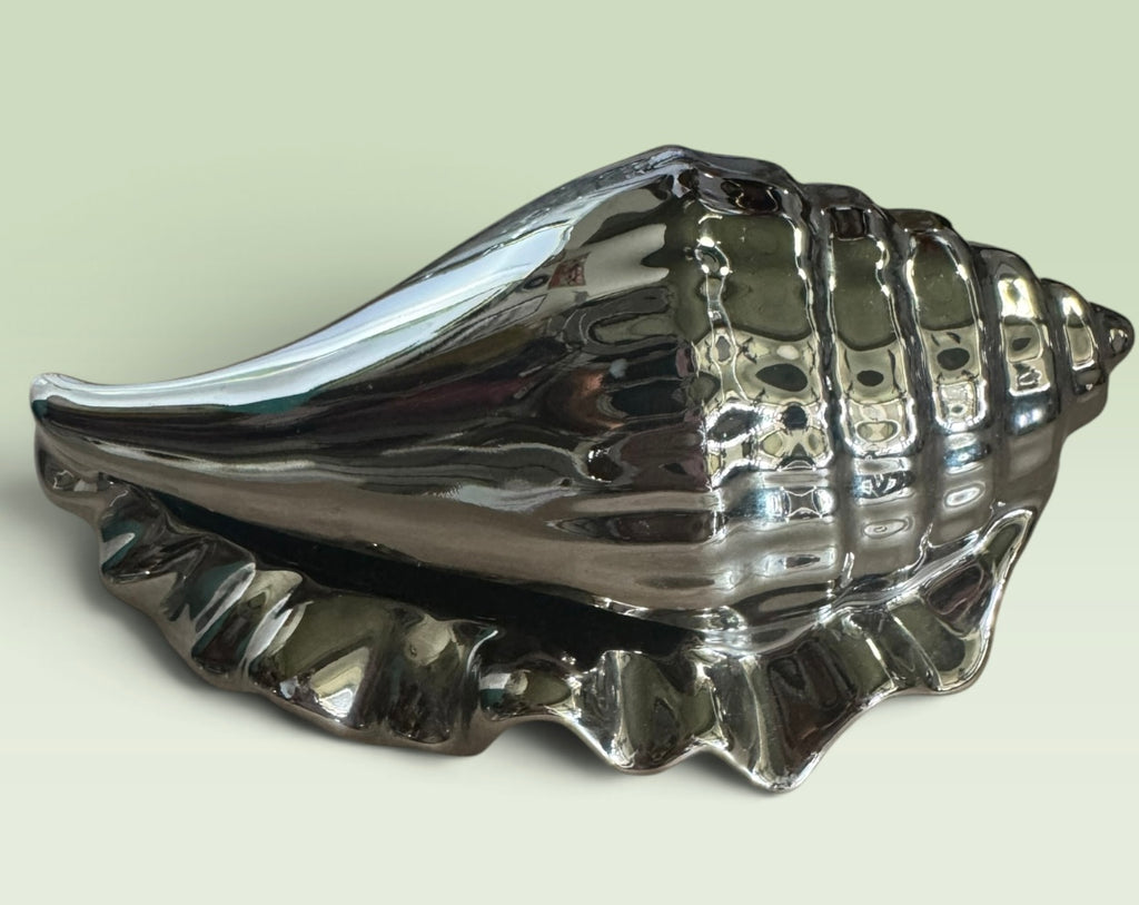 Silver Ceramic Conch Shell Décor
