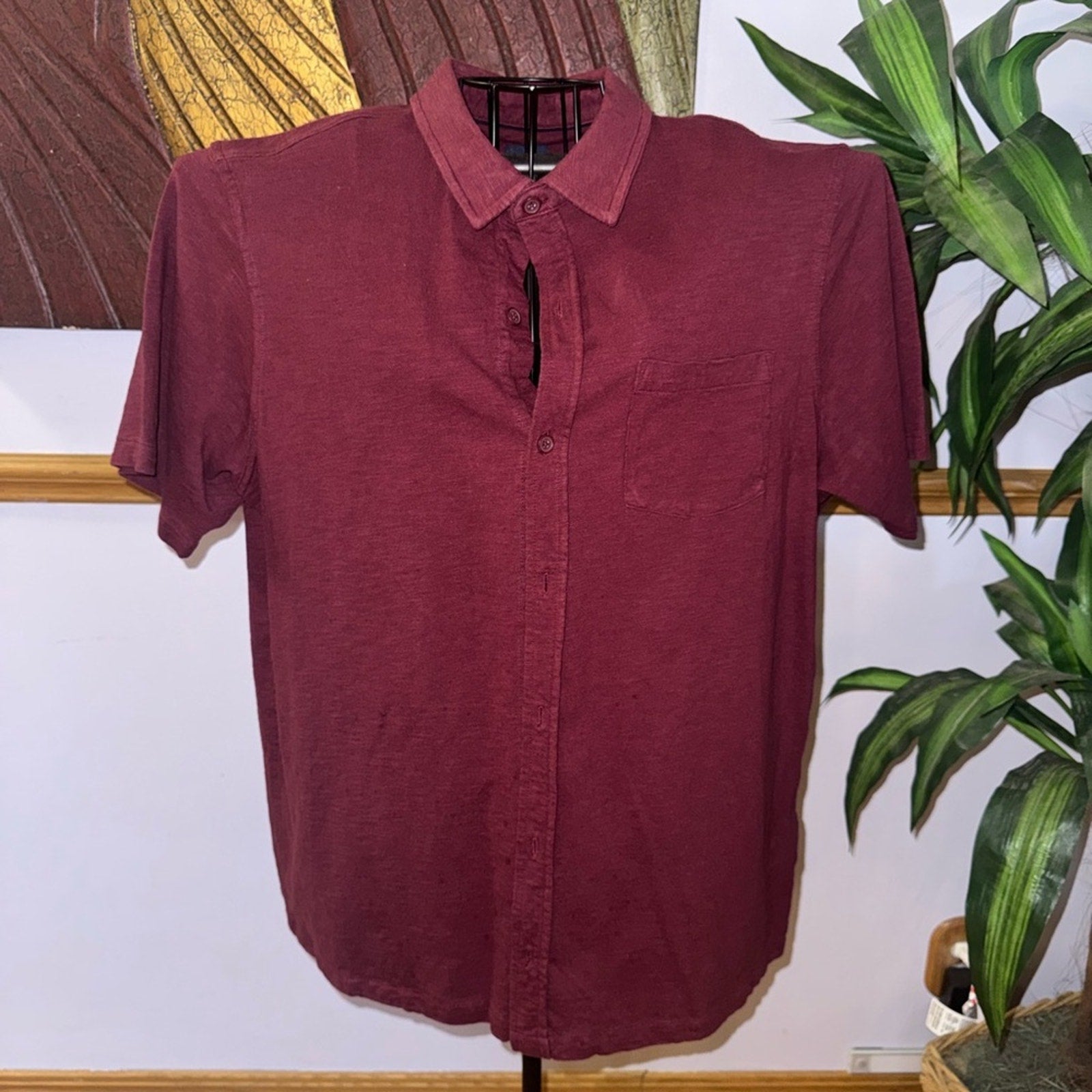 GAP Men's Casual Burgundy Button Down Shirt