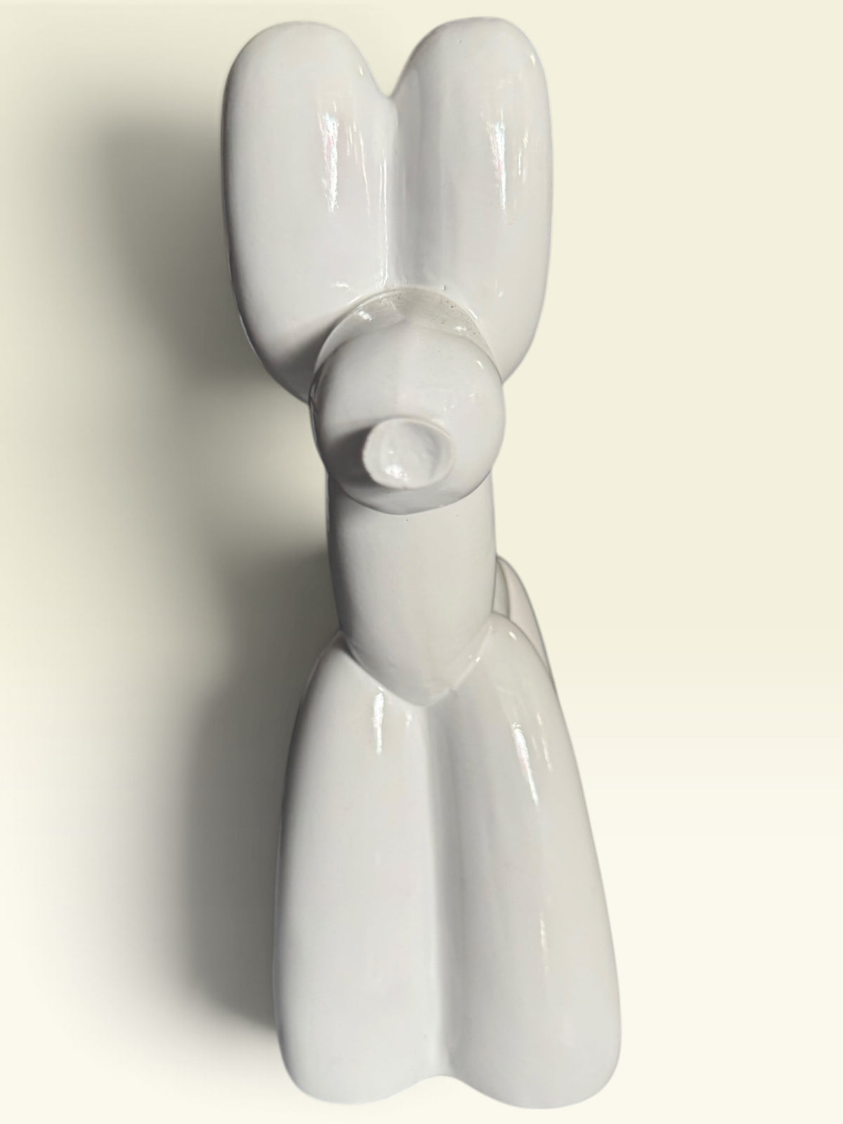 Glossy White Balloon Dog Sculpture — Modern Pop-Art Décor