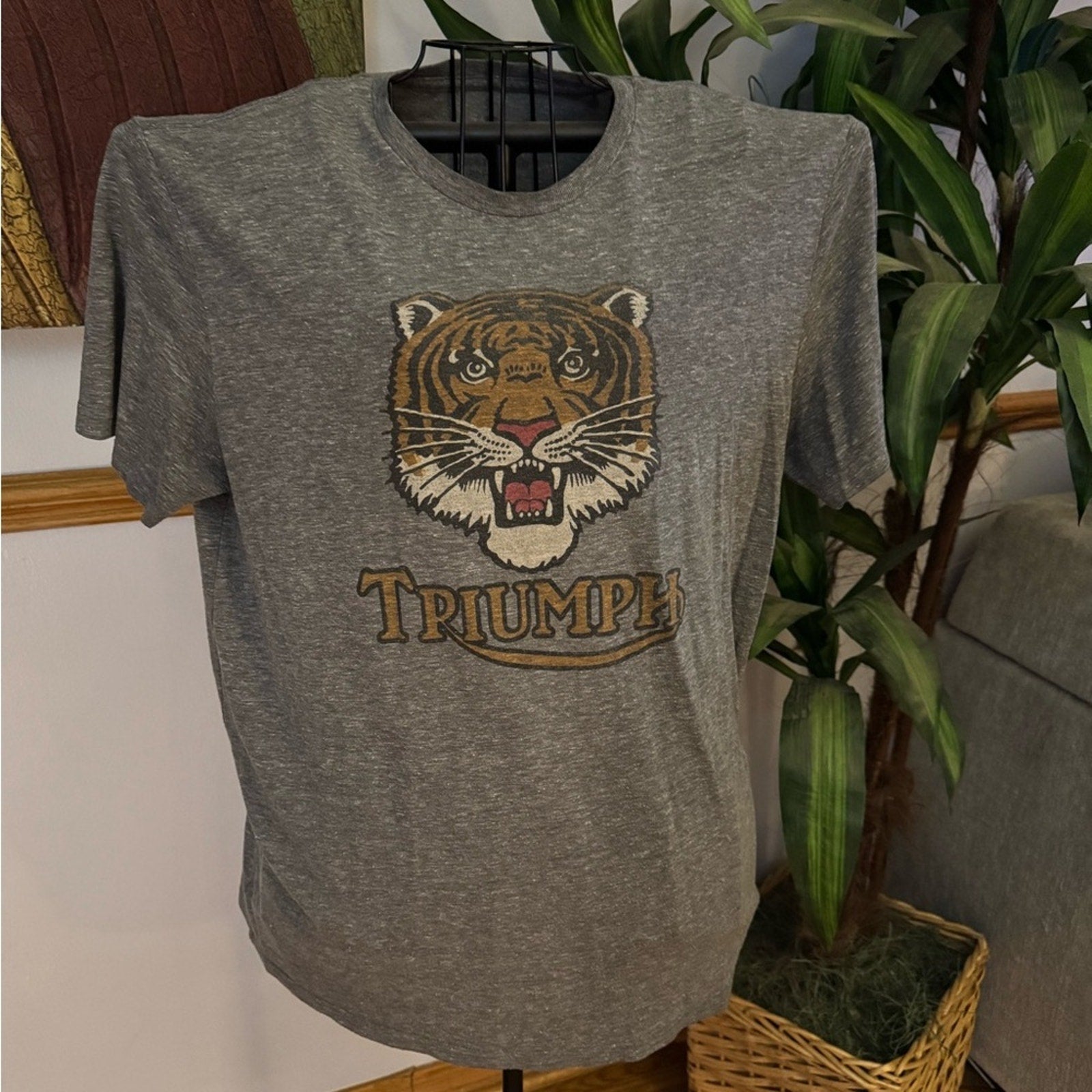 Lucky Brand Gray Graphic T-Shirt