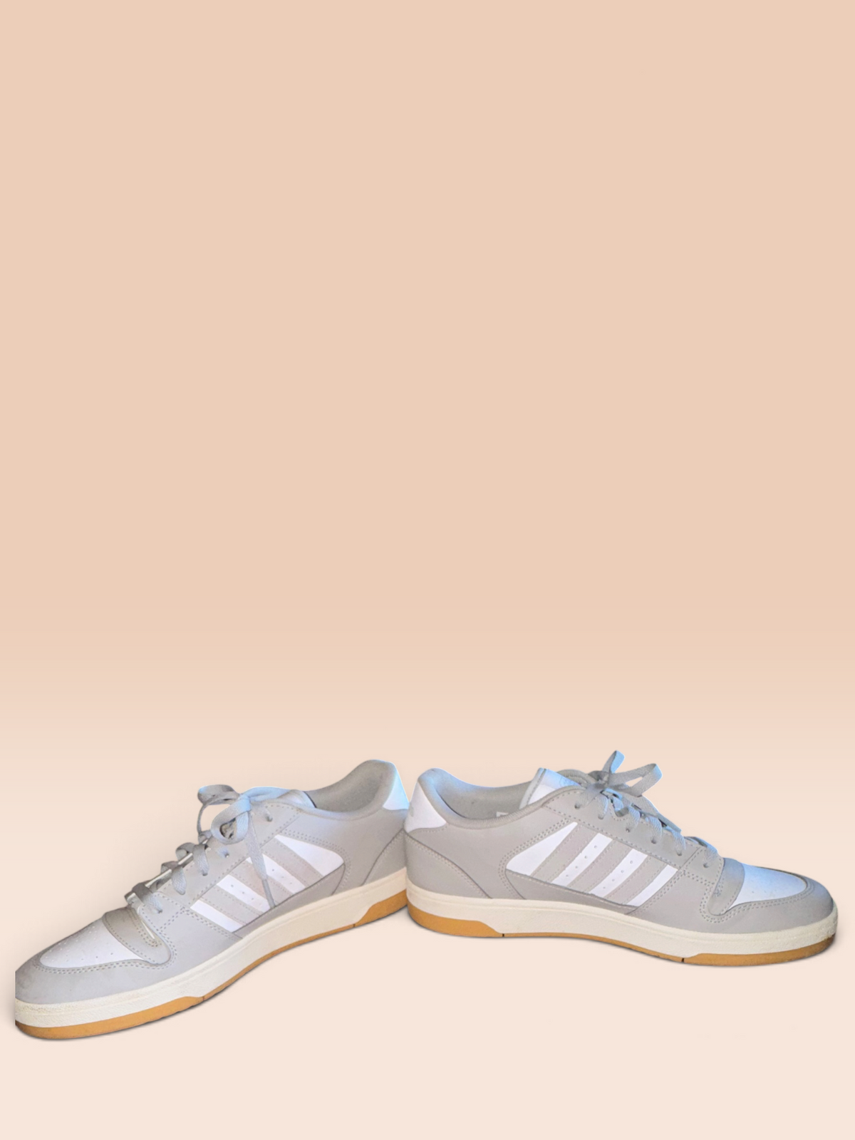 Adidas Turnaround Gray & White Sneakers