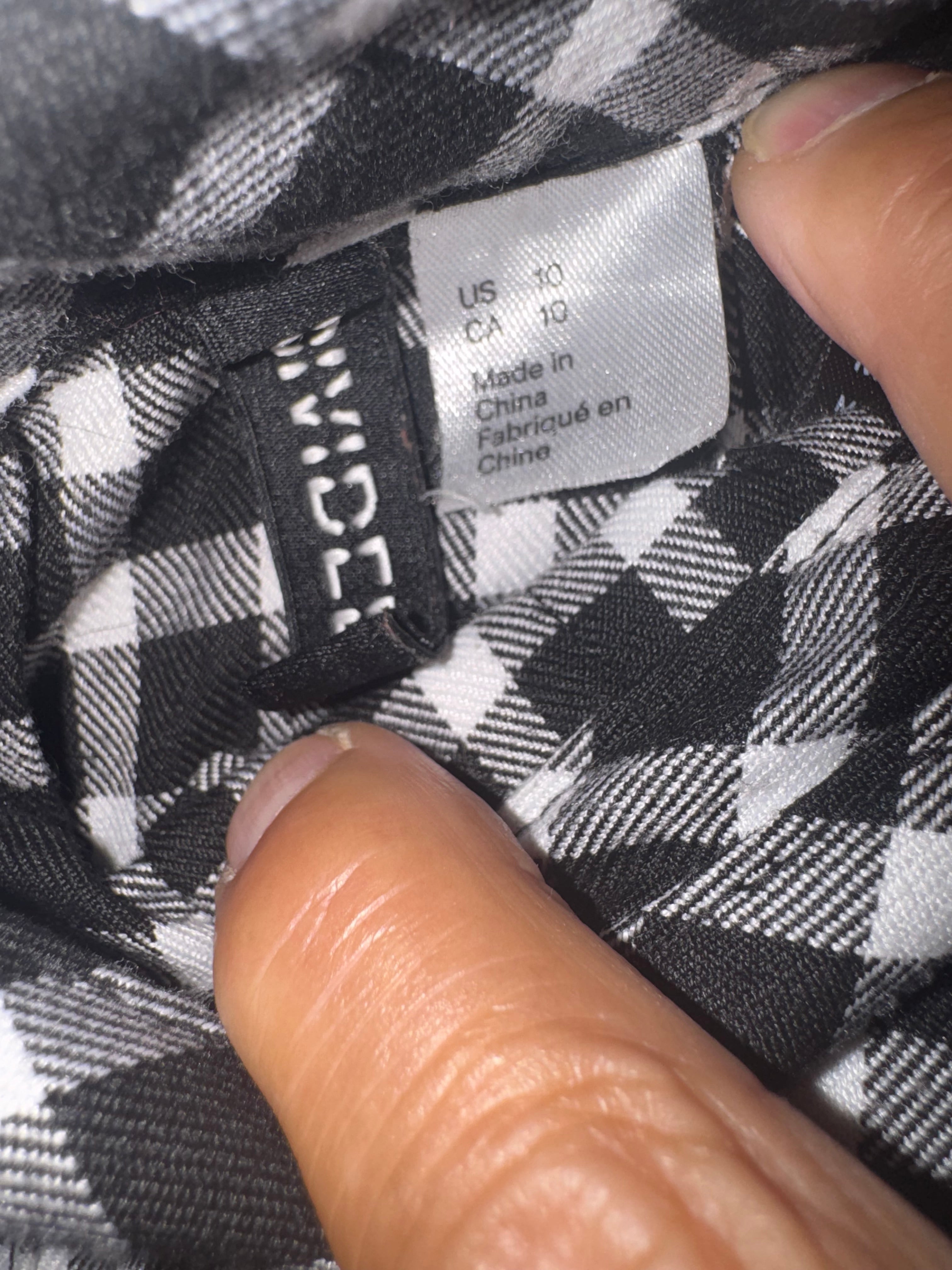 H&M Black and White Gingham Pleated Skirt