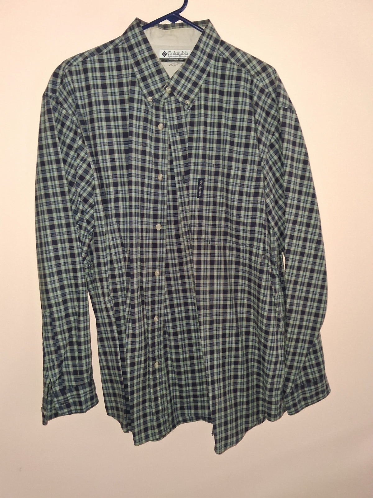 Columbia Navy & Green Plaid Long-Sleeve Button-Down Shirt