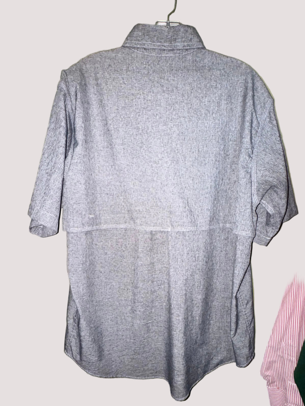 Roundtree & Yorke Heather Gray Outdoor Button-Up