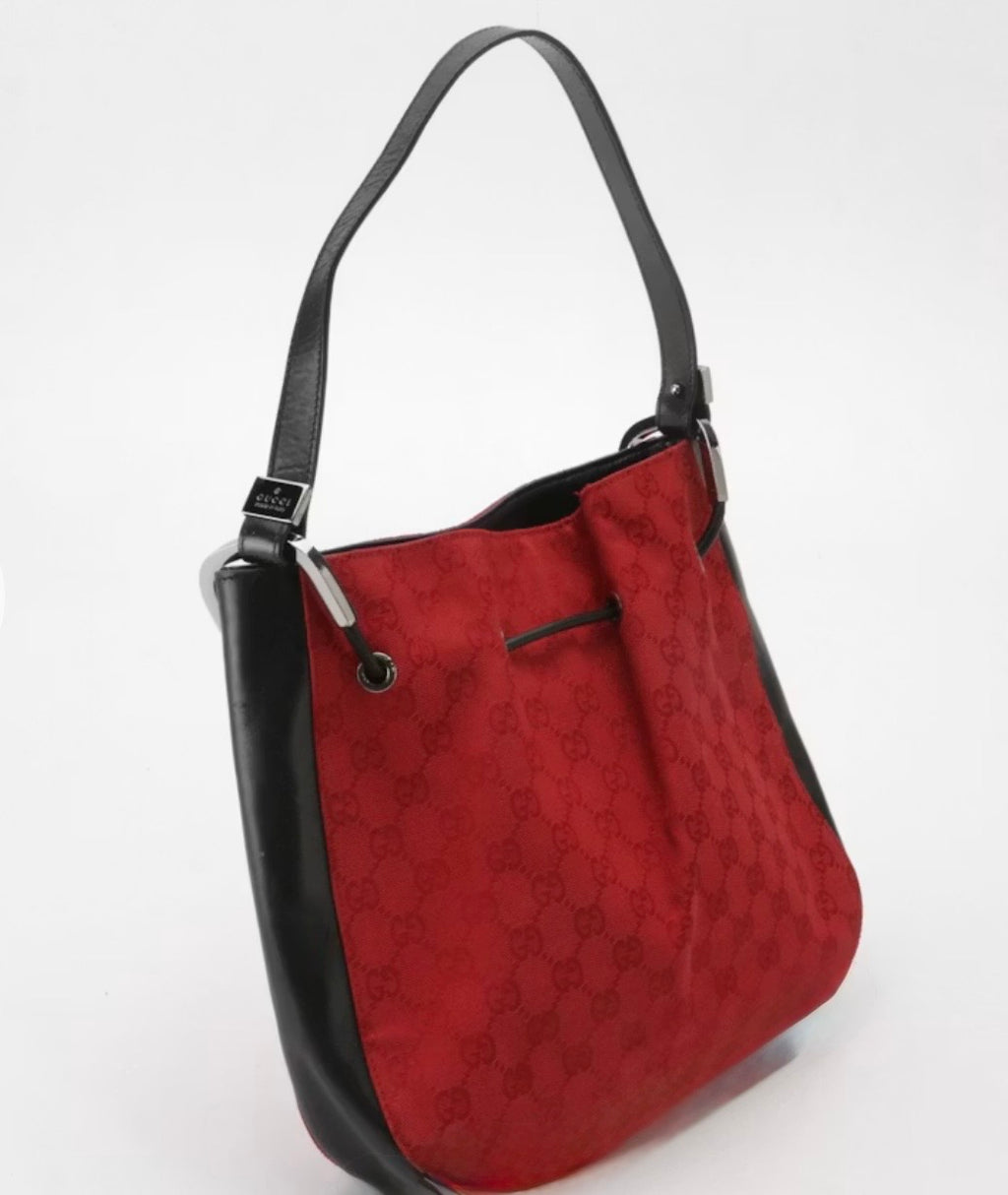 Vintage Gucci Red GG Jacquard Drawstring Shoulder Bag - Tom Ford Era
