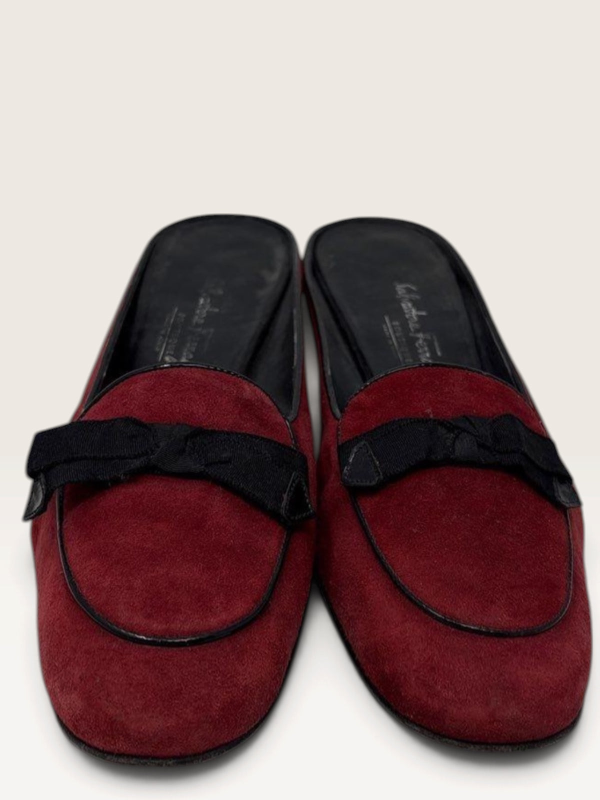 Salvatore Ferragamo Boutique Burgundy Suede Bow Mules