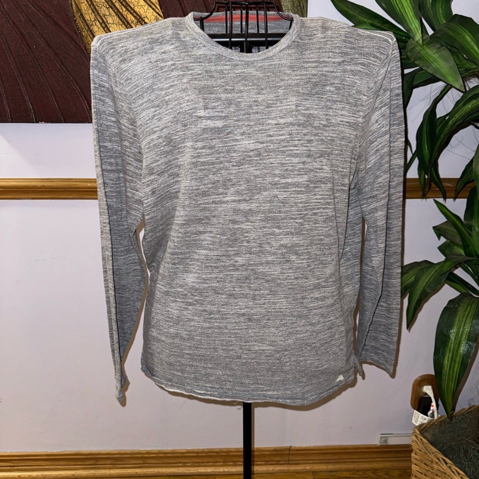 Tommy Bahama Men's Heather Gray Crewneck Sweater