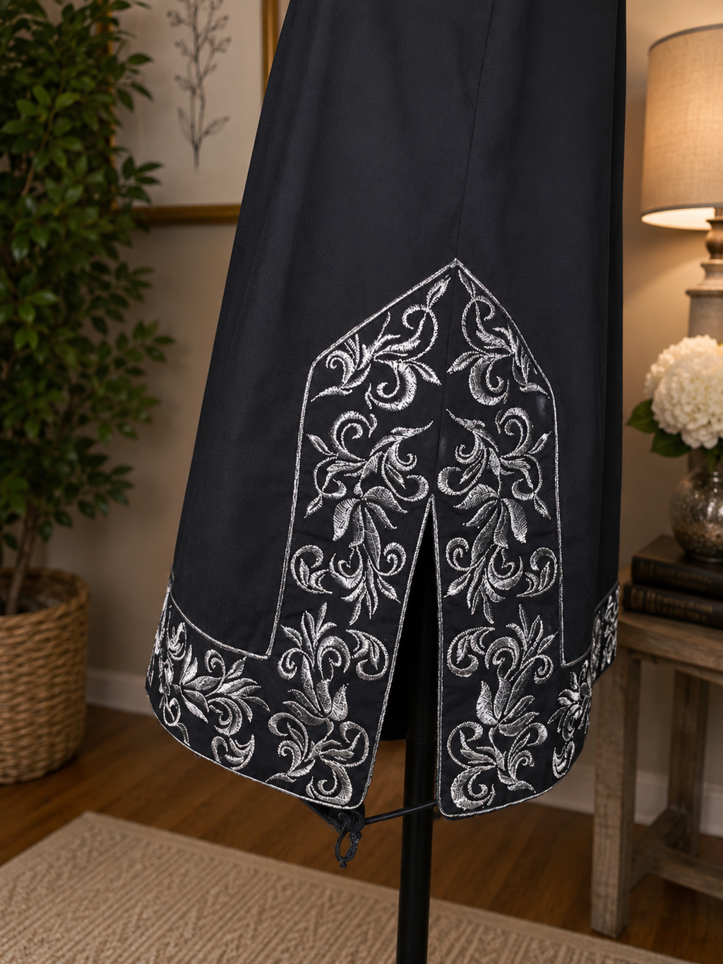 Peck & Peck Weekend Embroidered Tunic Top