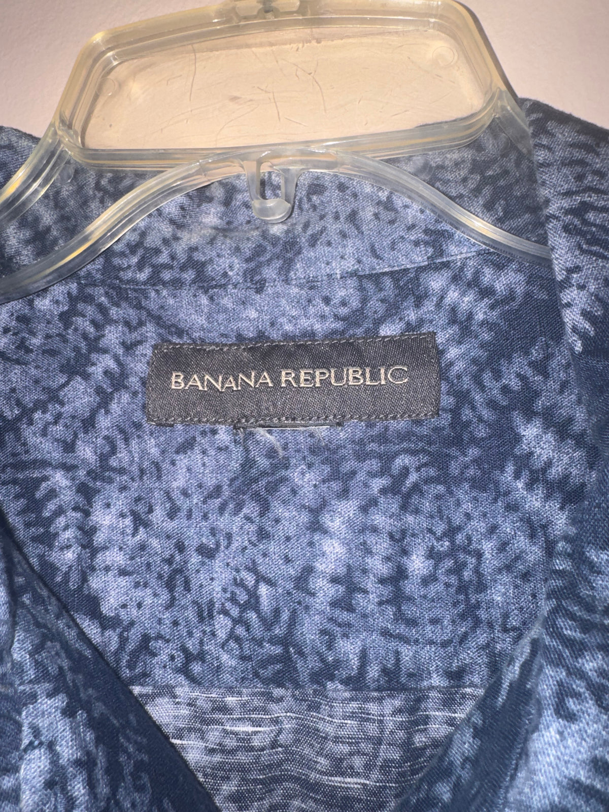 Banana Republic Blue Fern Print Short-Sleeve Button-Up Shirt
