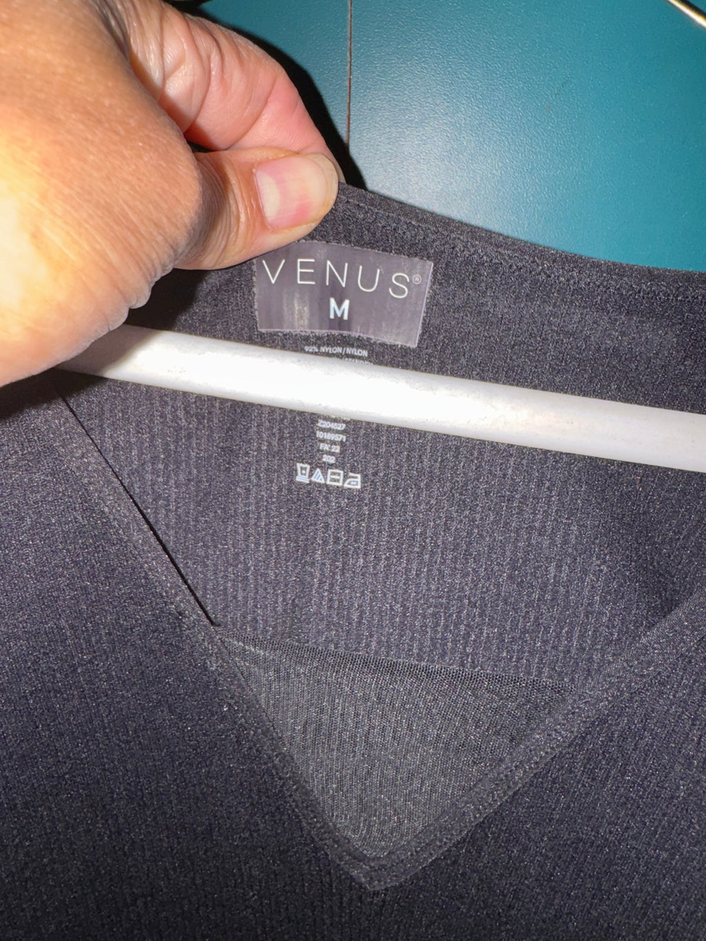 VENUS Ribbed V-Neck Long Sleeve Top