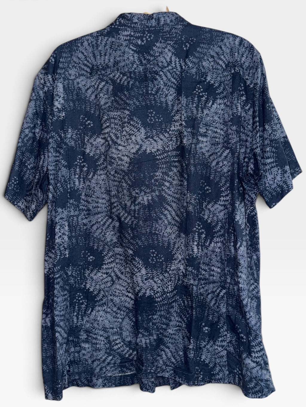 Banana Republic Blue Fern Print Short-Sleeve Button-Up Shirt