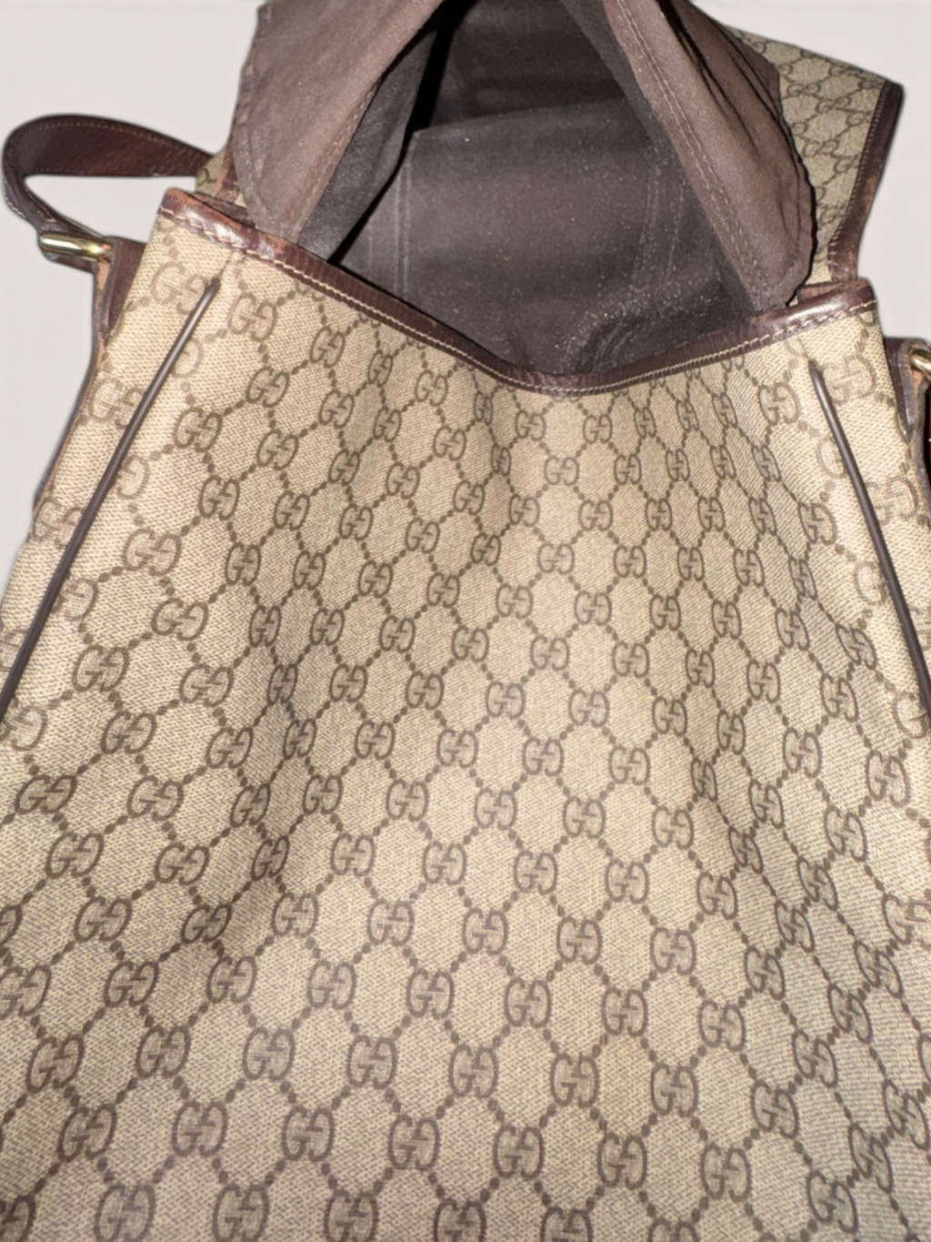 Vintage Gucci GG Supreme Web Messenger Crossbody Bag – Style 201444