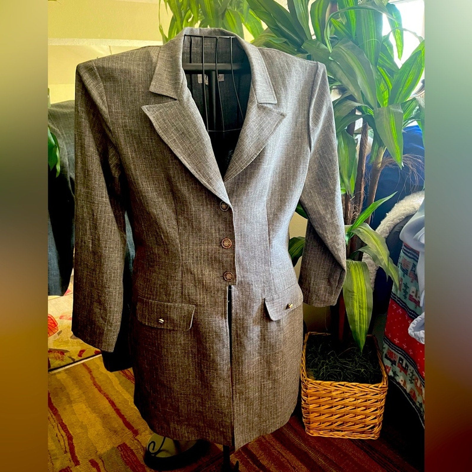 D.J. Summers suit
