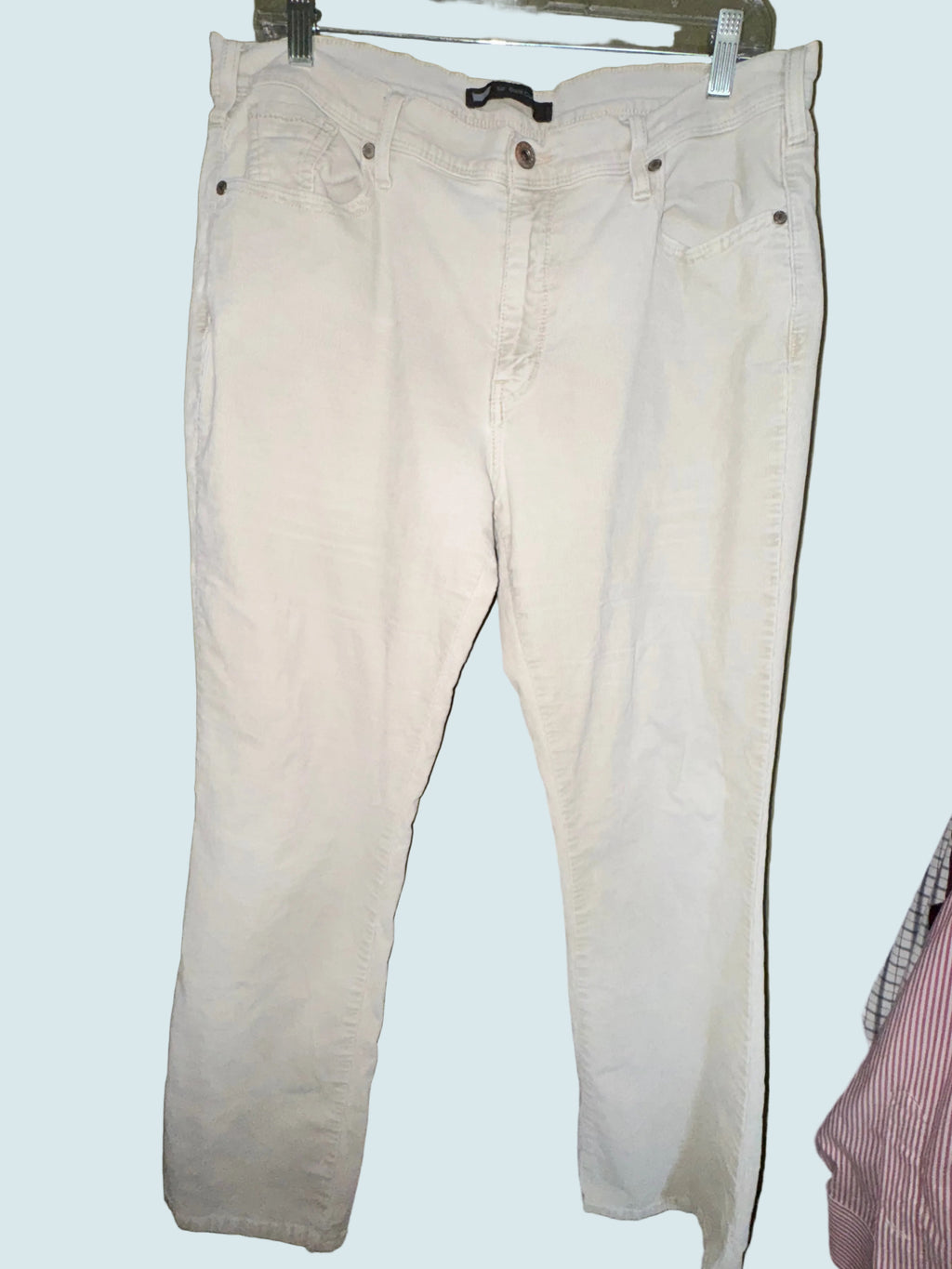 Levi’s 515 Boot Cut Cream Corduroy Pants