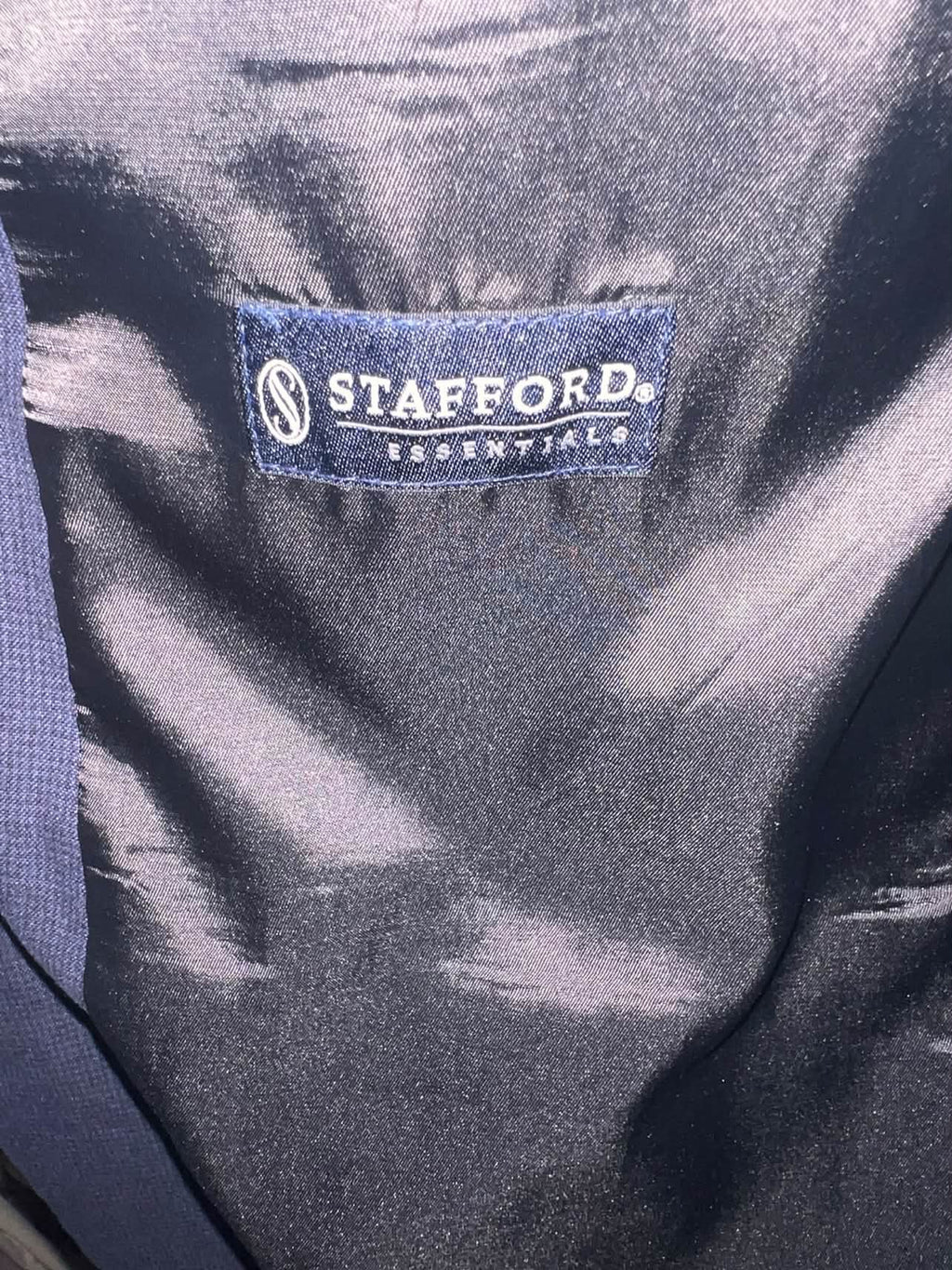 Stafford Essentials Men’s Navy Three-Button Blazer