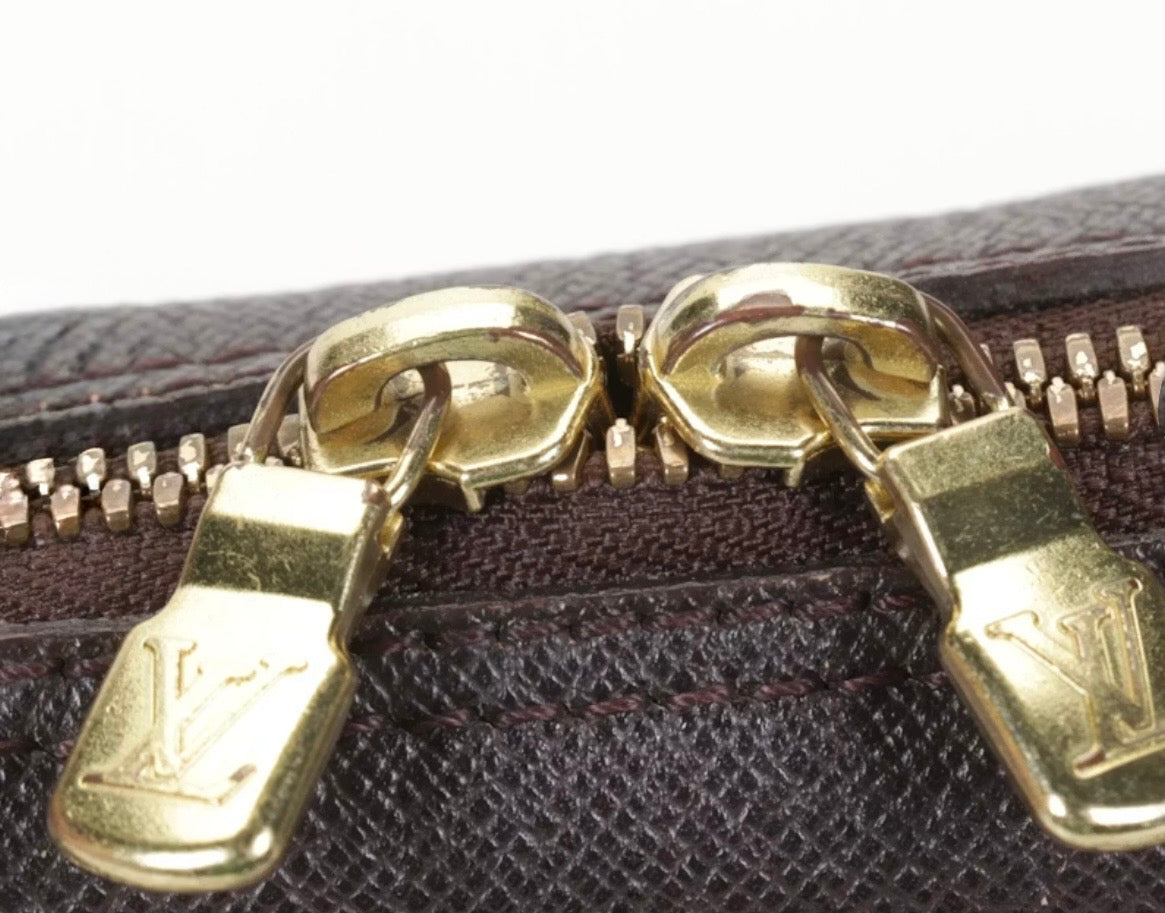 Louis Vuitton Damier Ebene Brera Handbag