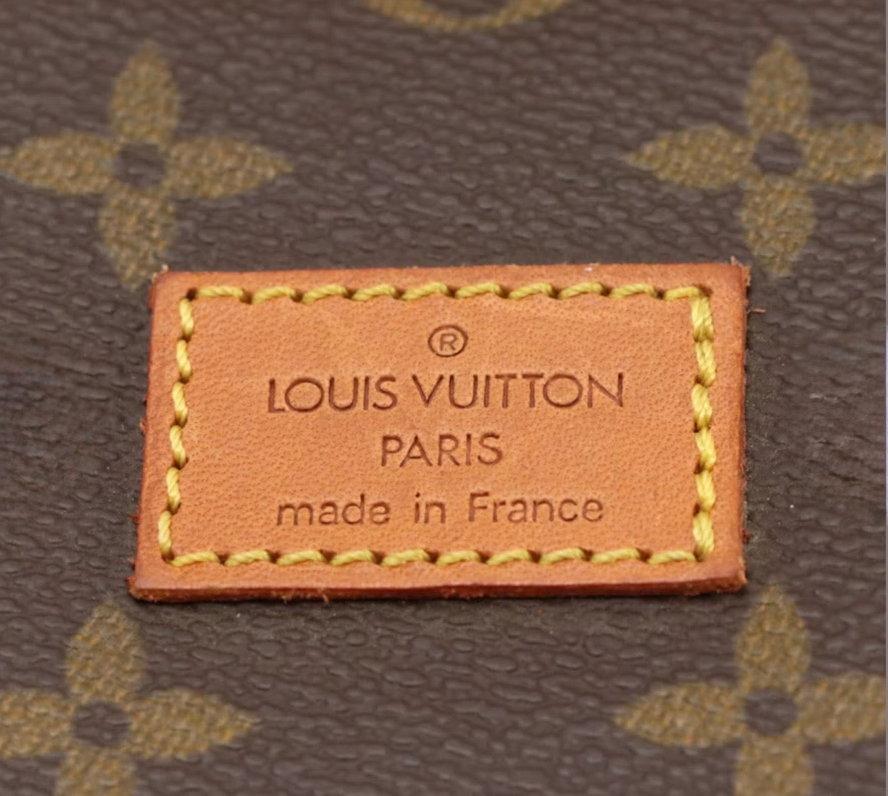 Louis Vuitton Monogram Saumur 35 Crossbody Messenger Bag