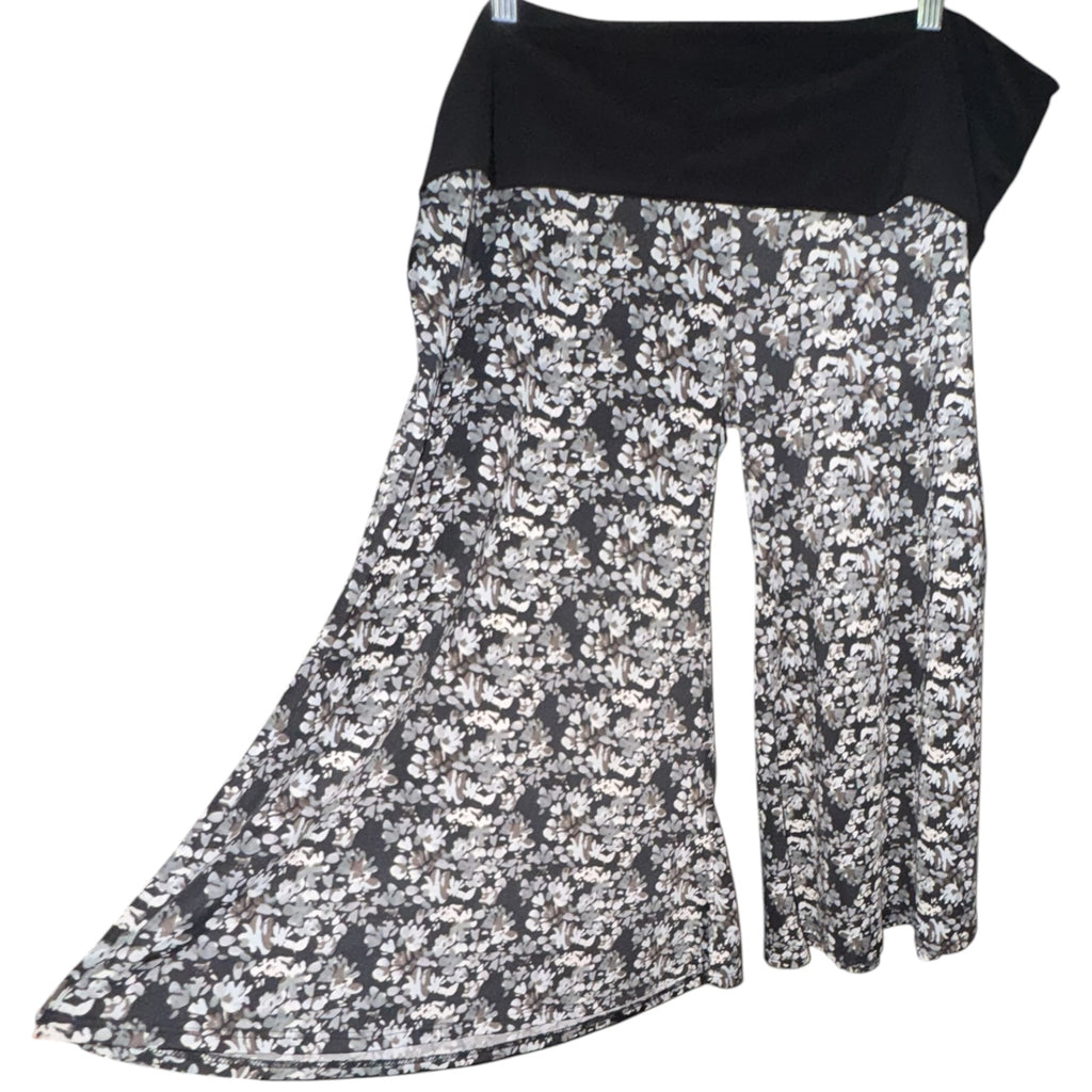 Candy Rain Plus Floral Print Palazzo Pants