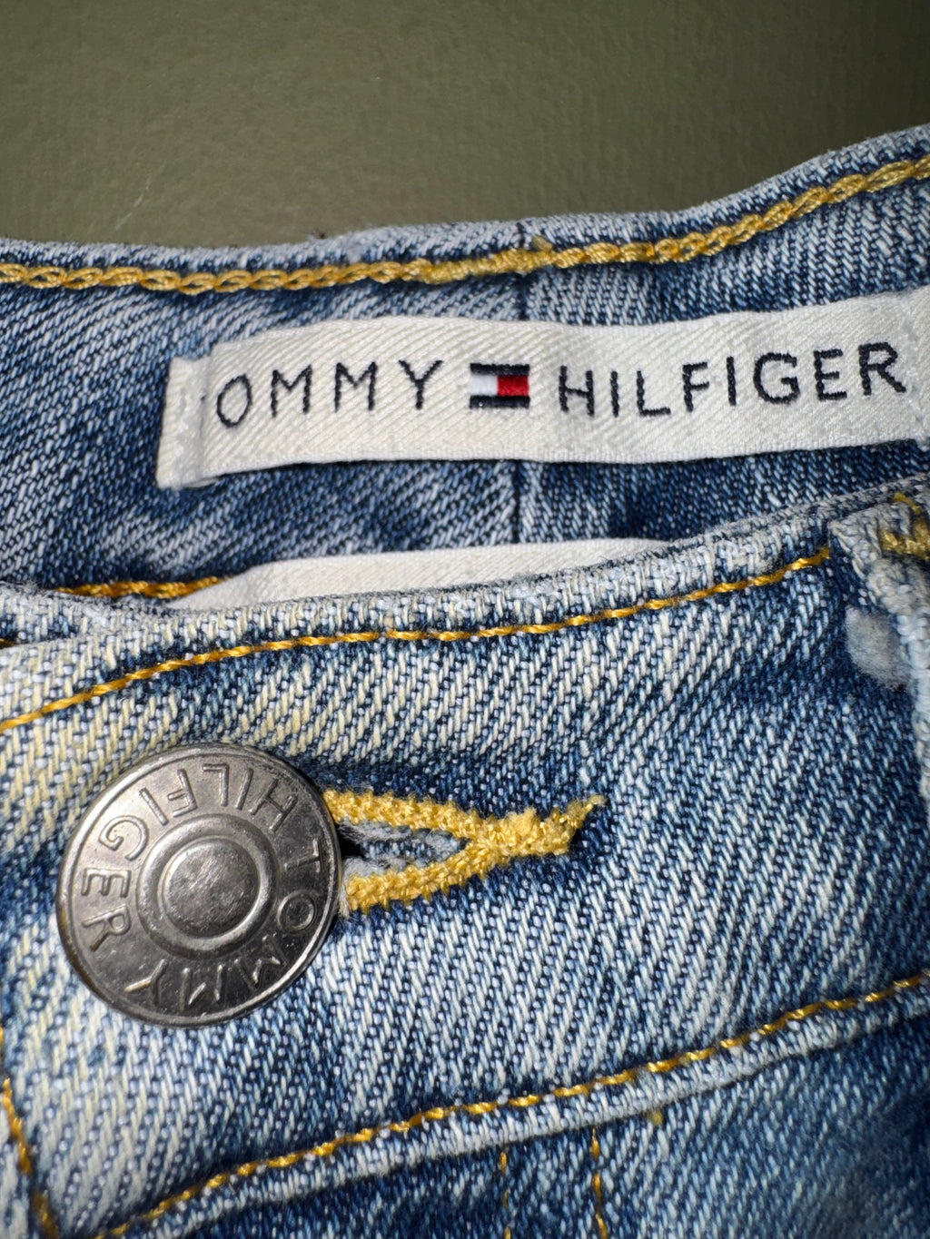 Vintage Y2K Tommy Hilfiger Hipster Light Wash Straight Leg Jeans
