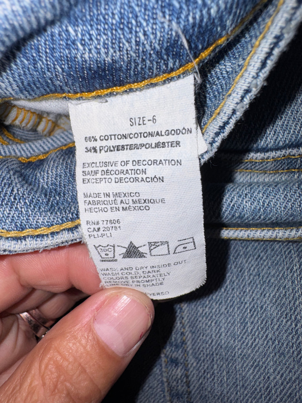 Vintage Y2K Tommy Hilfiger Hipster Light Wash Straight Leg Jeans