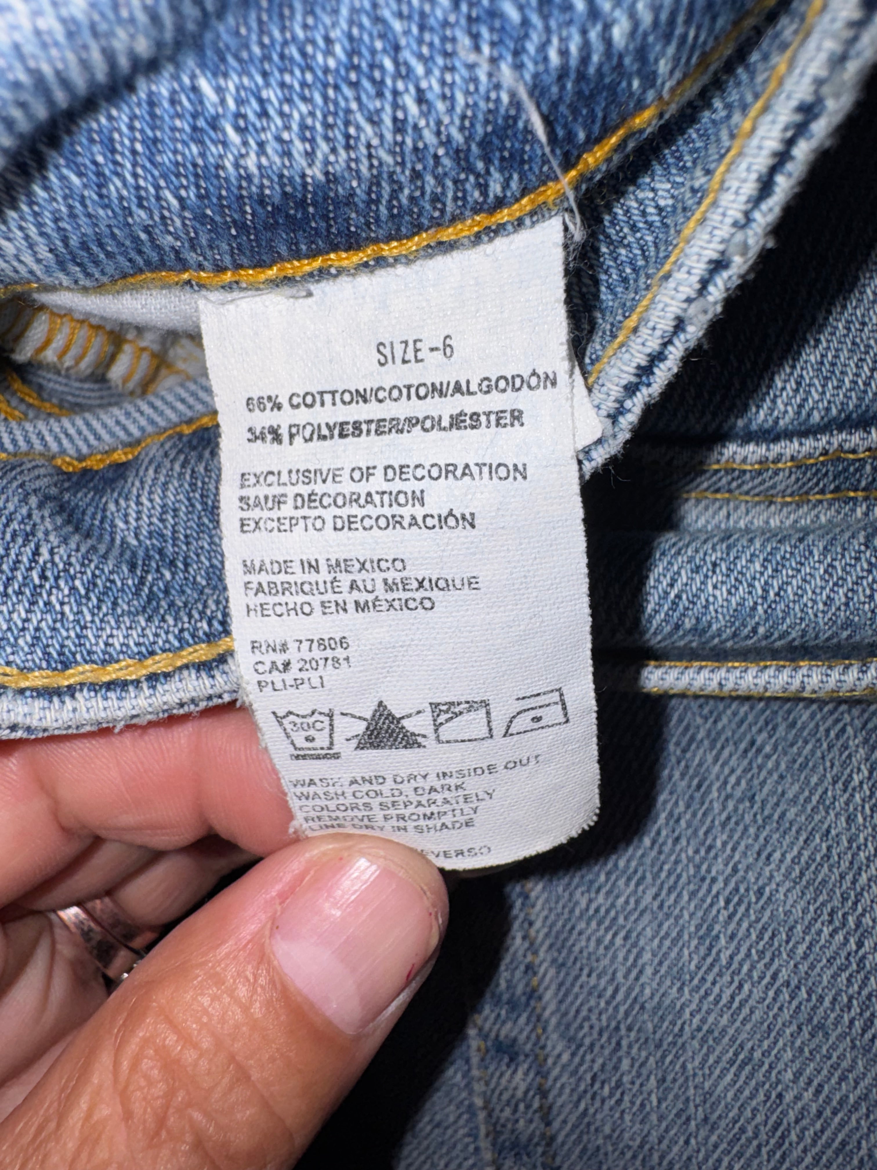 Vintage Y2K Tommy Hilfiger Hipster Light Wash Straight Leg Jeans