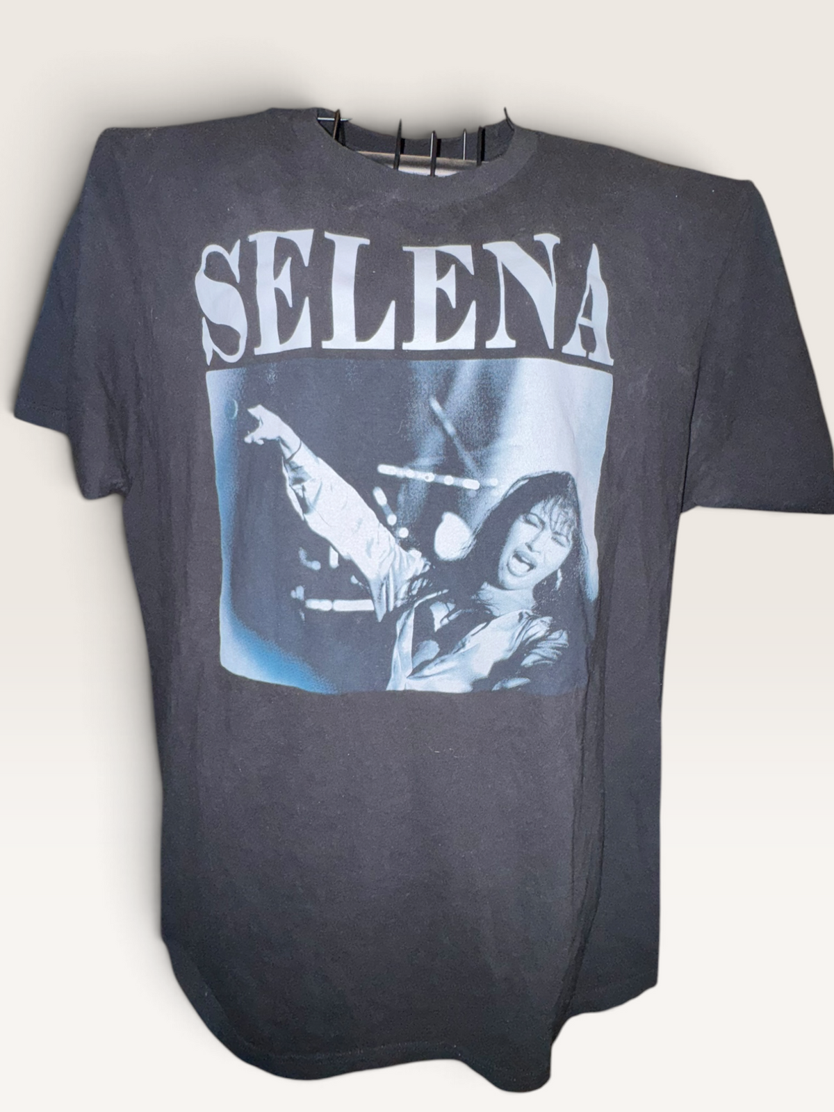 Selena Quintanilla Concert Portrait Graphic T-Shirt