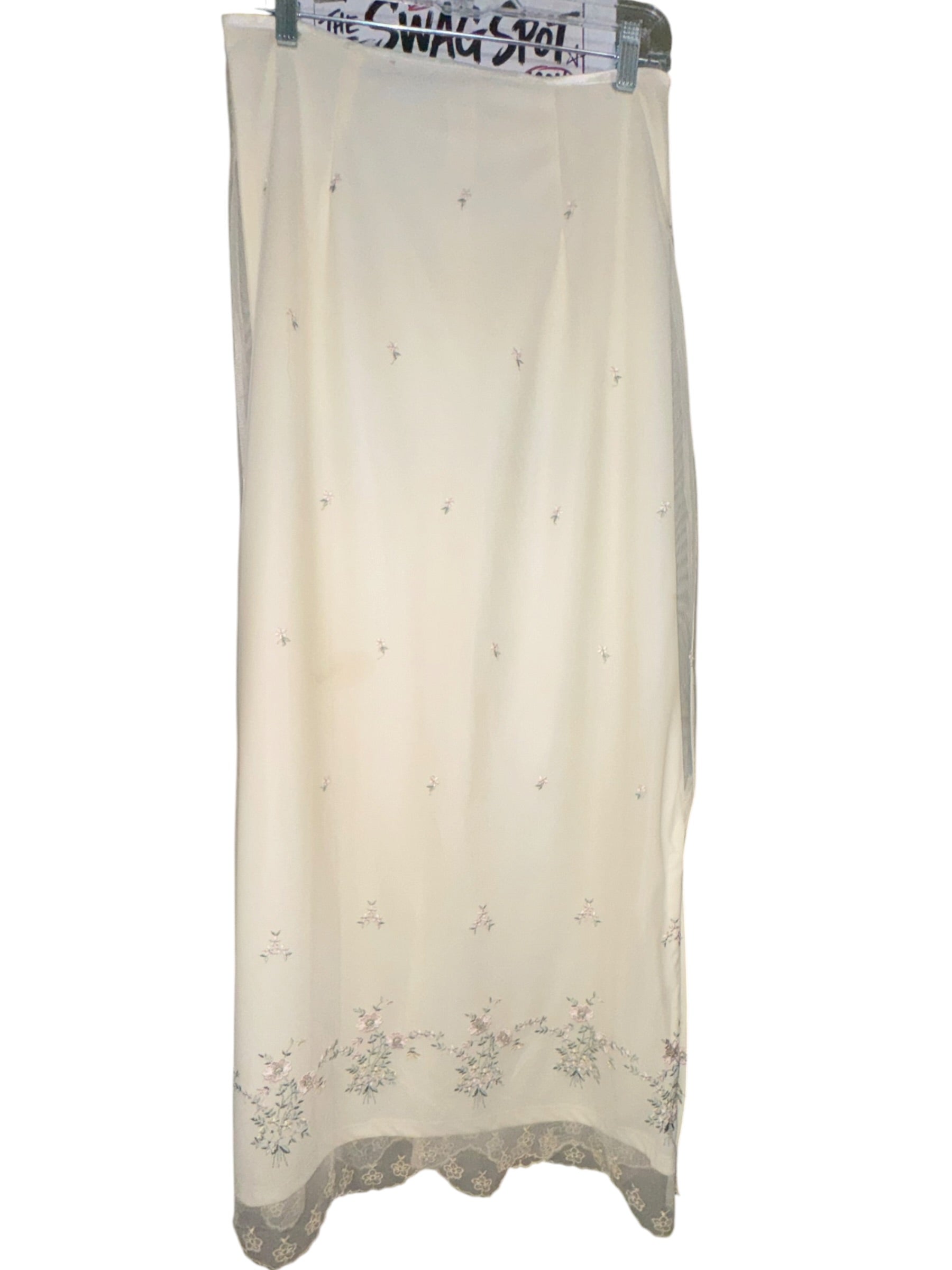 Vintage Kiskissay Ivory Embroidered Floral Maxi Skirt