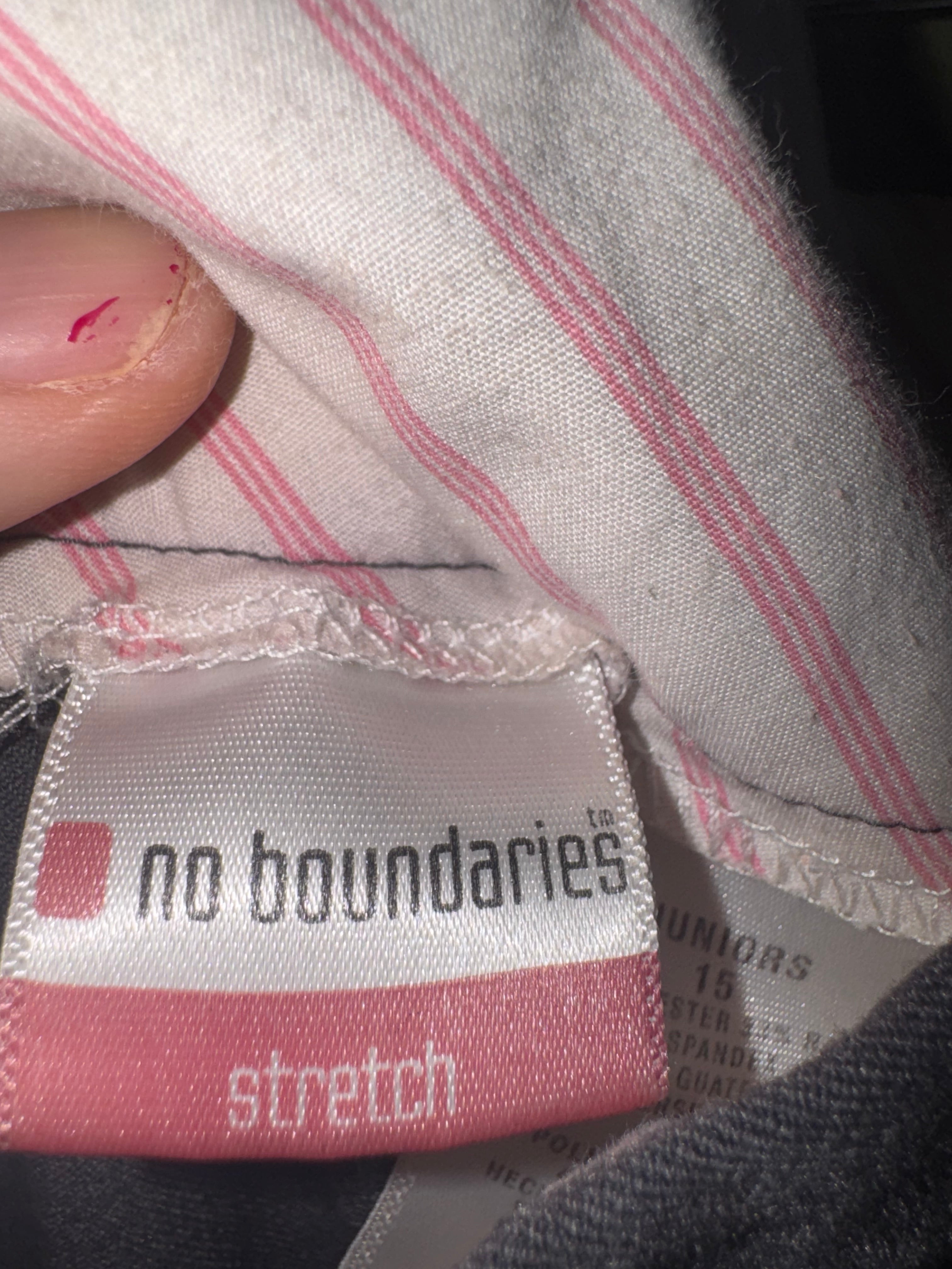 No Boundaries Gray Pants