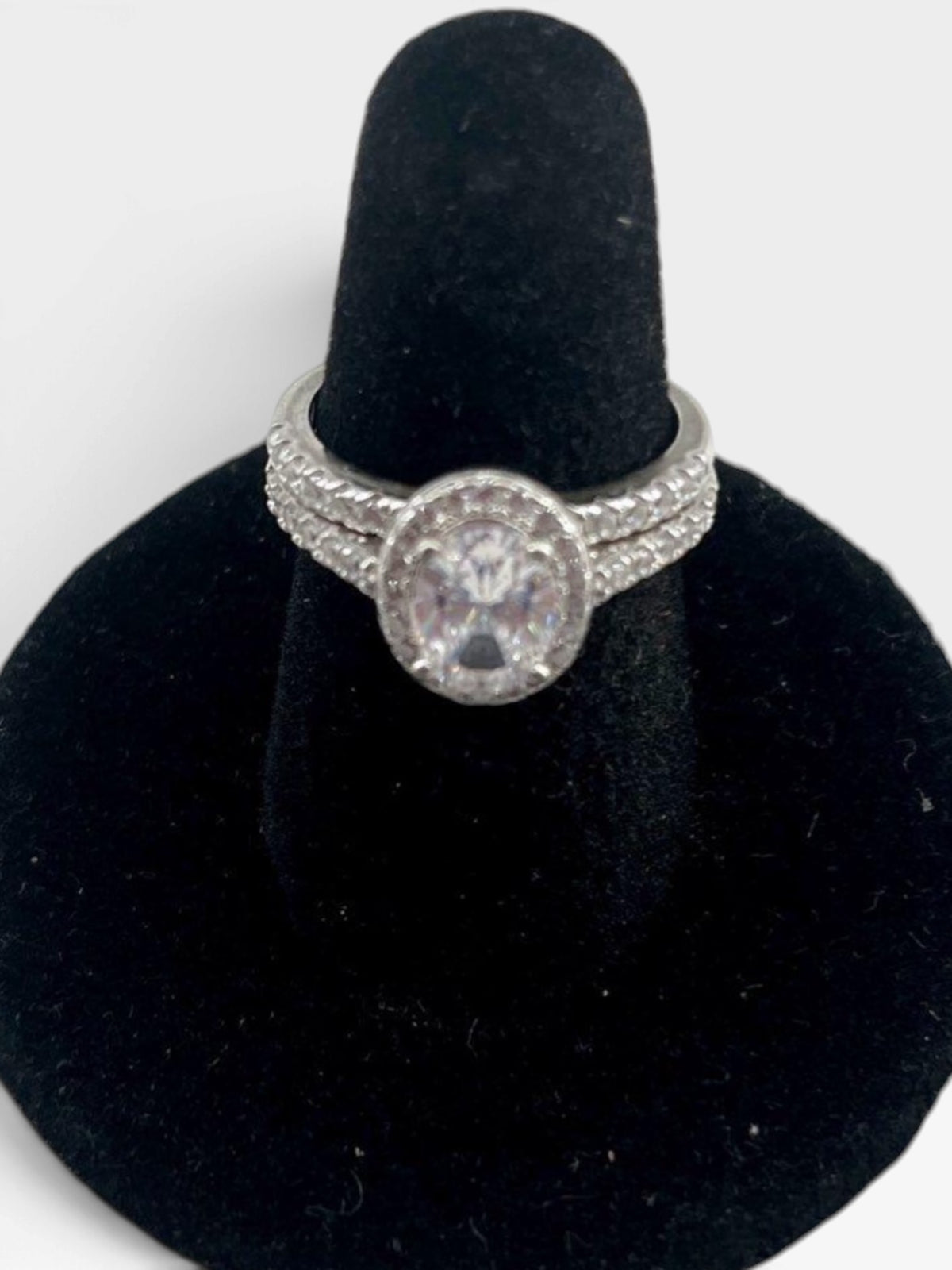 925 Sterling Silver Oval Halo Cubic Zirconia Bridal Ring Set
