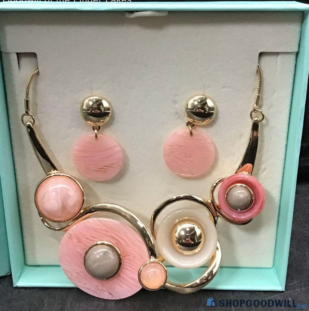 Amy Jane necklace and earrings