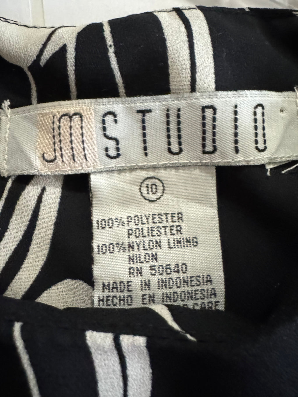 JM Studio Black & White Floral Shift Dress