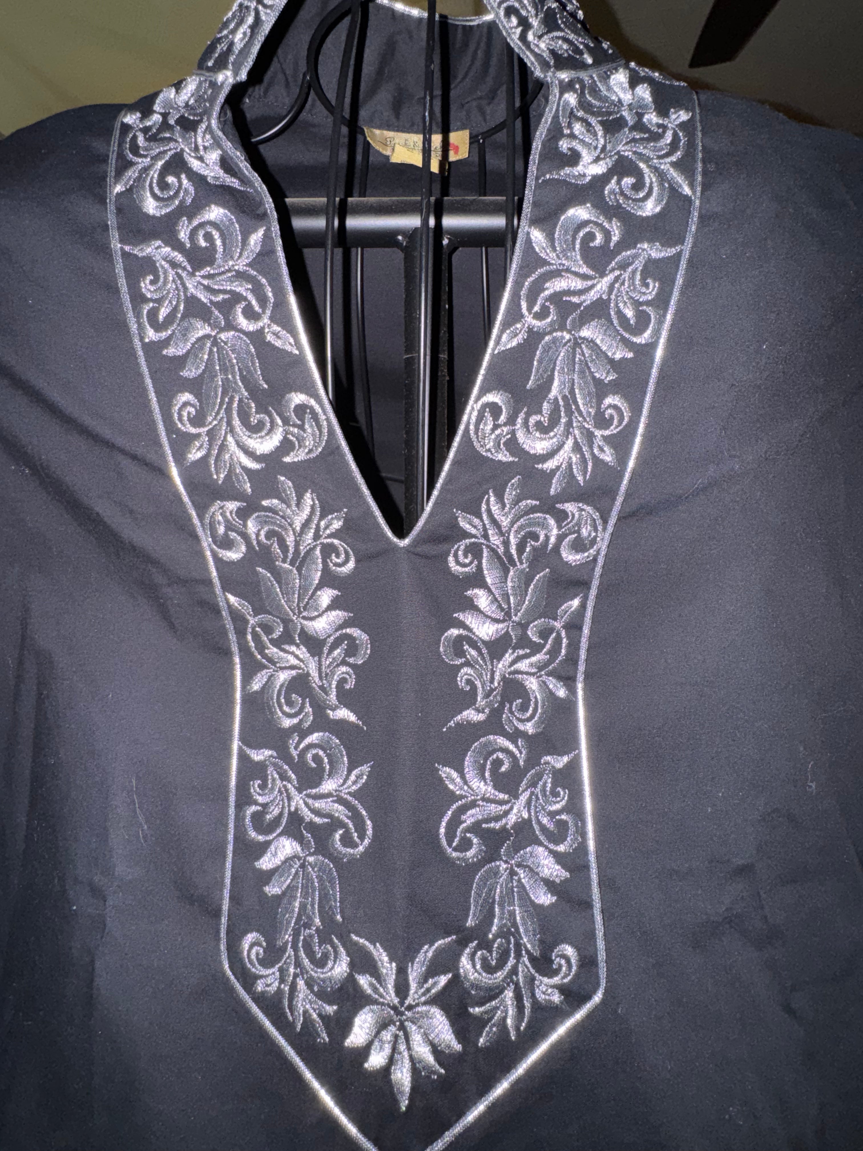 Peck & Peck Weekend Embroidered Tunic Top