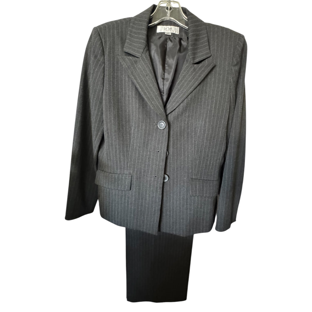 Le Suit Petite Charcoal Gray Pinstripe 2-Piece Pantsuit