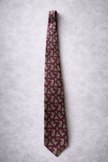 Van Heusen 417 Burgundy Paisley Tie – Classic Vintage Style