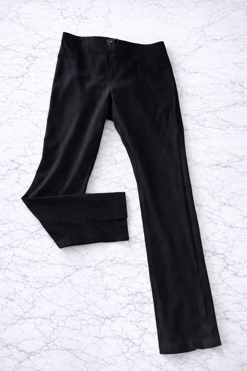 White House Black Market Black Stretch Pants Size Medium Pull-On Slim Fit