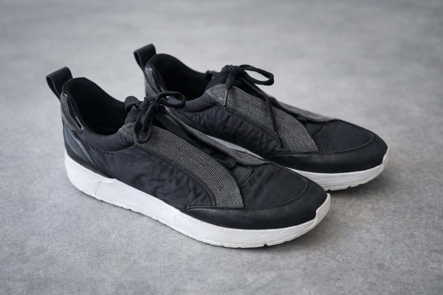 Vaneli Sport Sneakers – Women’s Size 10 – Black Lightweight Comfort Shoes