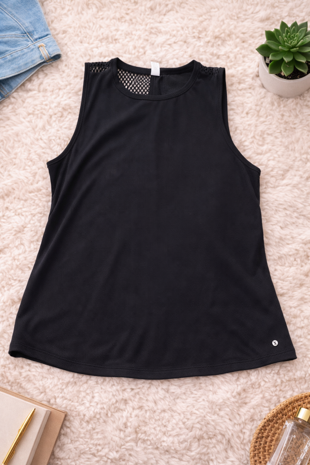 Xersion Black Mesh Panel Athletic Tank – Size XL