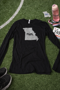 Next Level “Run Missouri” Long Sleeve Tee – Black Athletic Graphic (Size XL)