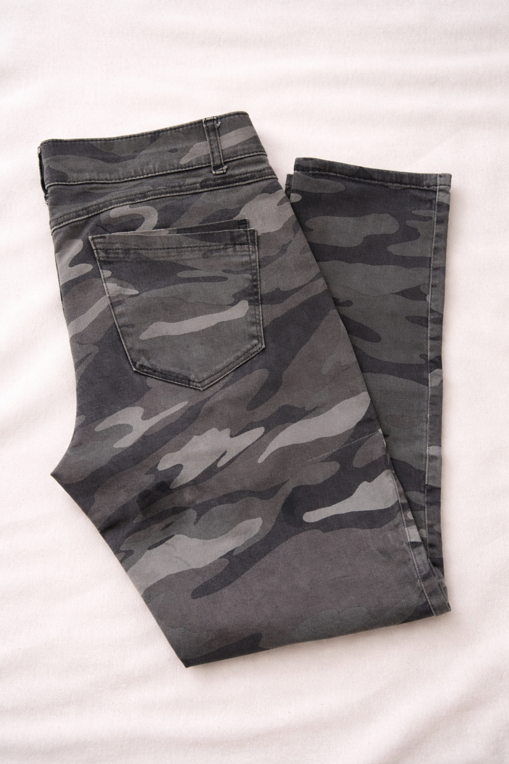 Democracy Gray Camo Skinny Jeans