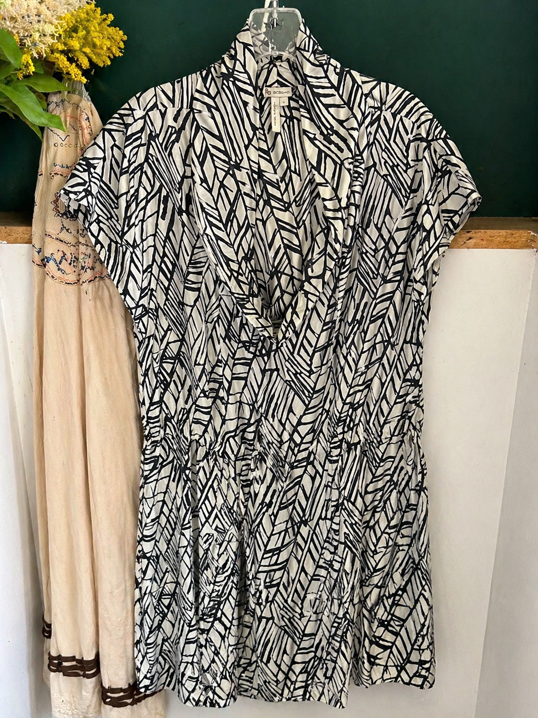BCBGeneration Black & White Abstract Print Dress
