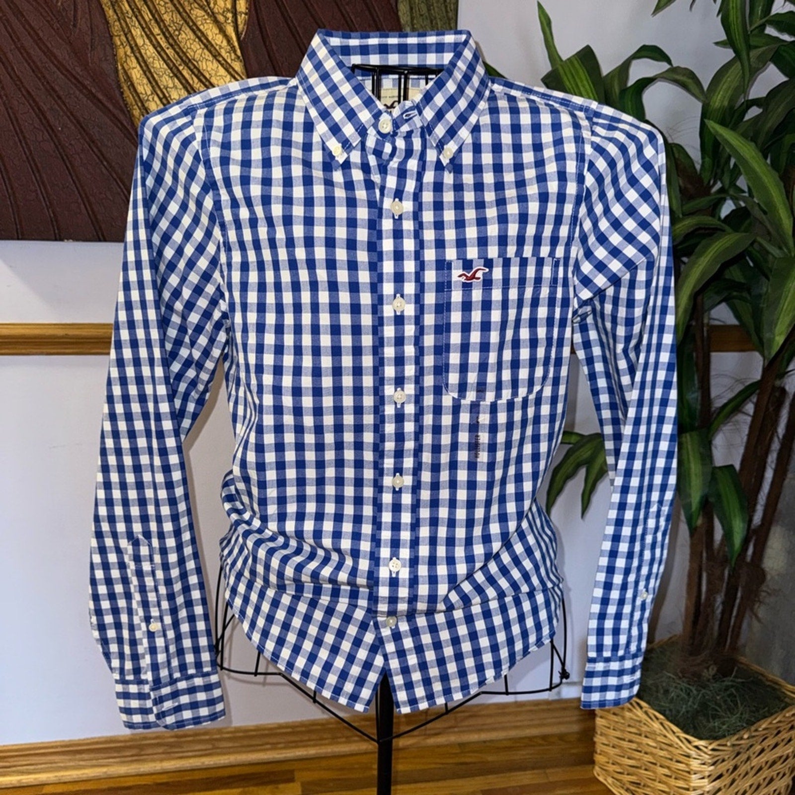 Hollister Men's Blue and White Plaid Shirt