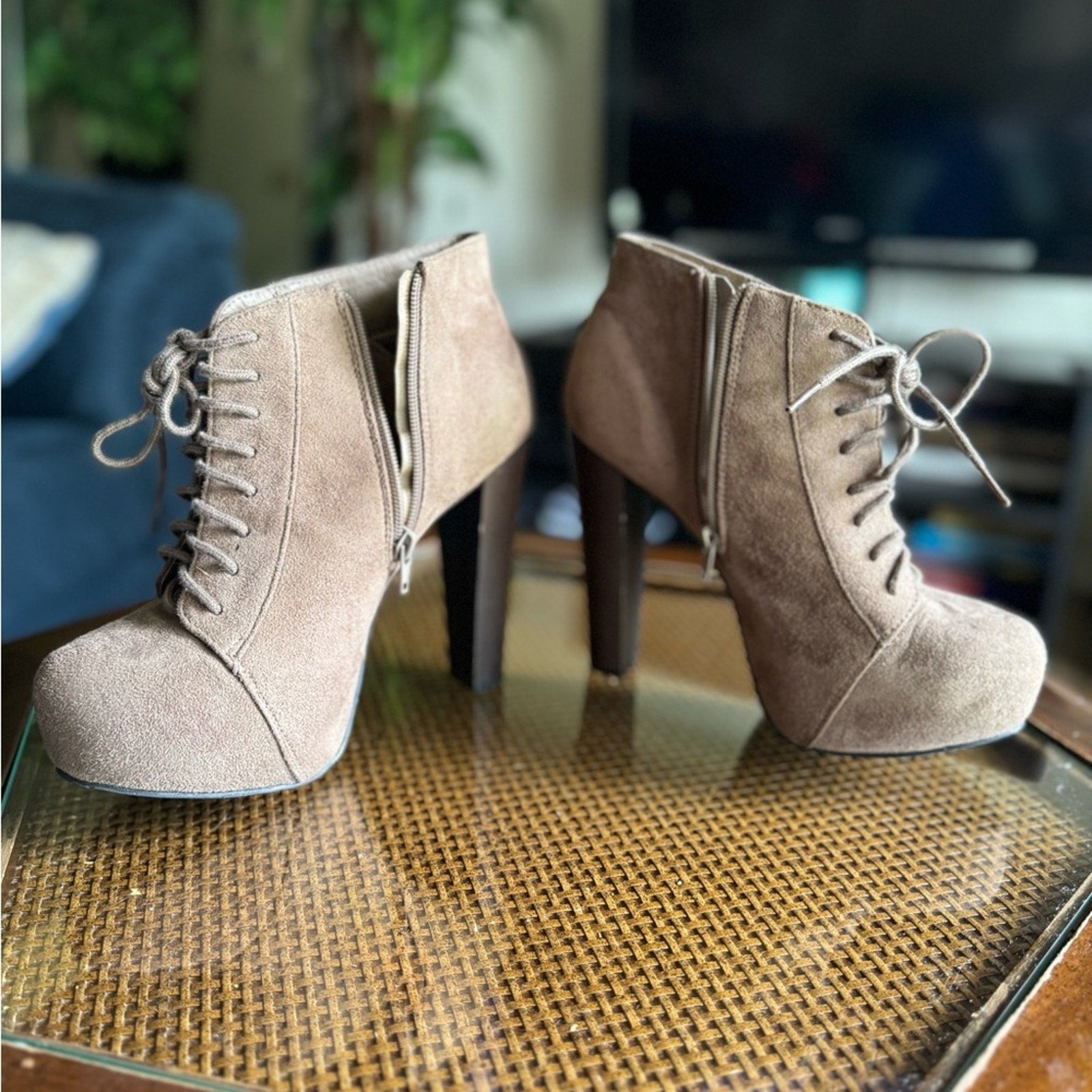 Diva Lounge booties