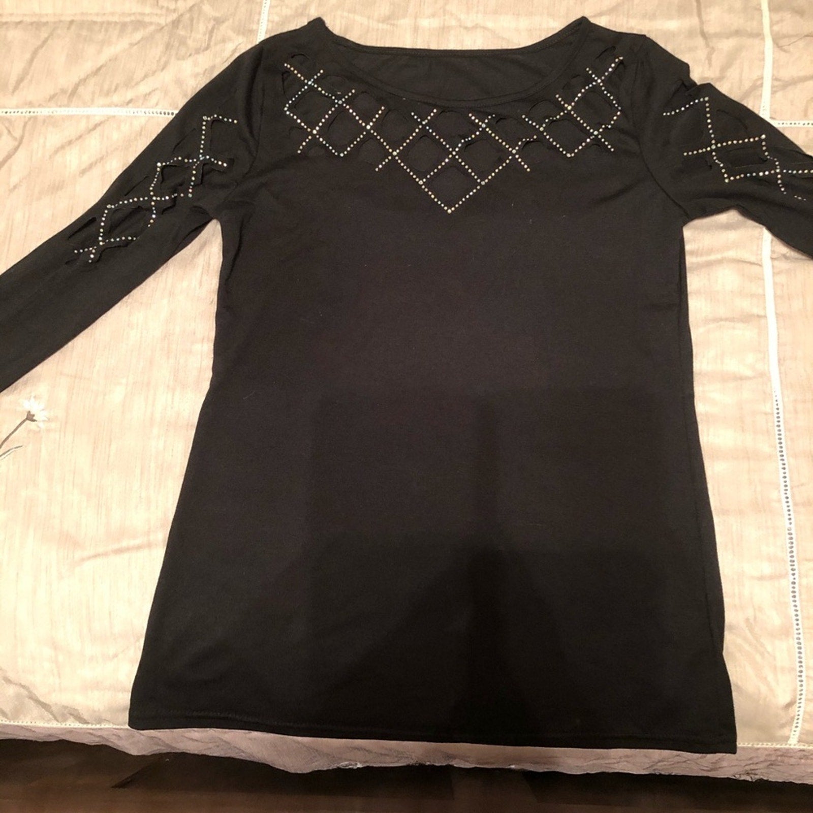 Long sleeve tee material top