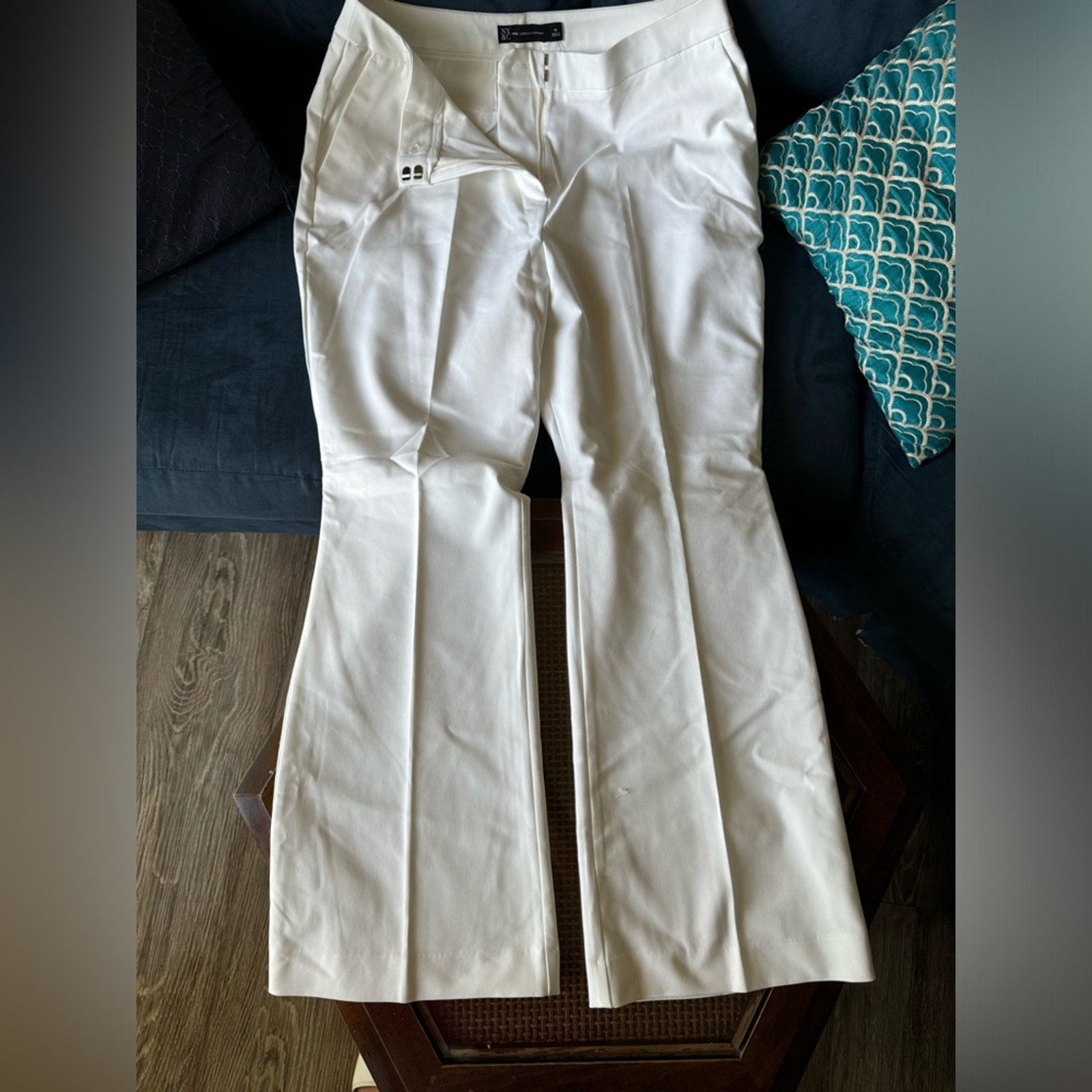 Essential High Rise Bootcut Pants